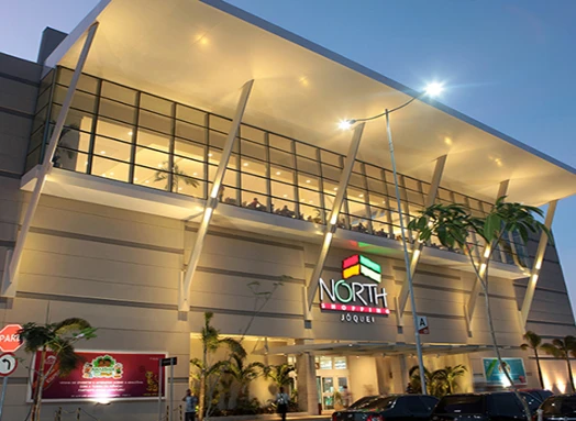 Shopping Aricanduva - Com a reforma que acaba de ser concluída, a Nicoboco  do Shopping Aricanduva está mais moderna, com um design arrojado e agora é  a maior loja da rede em